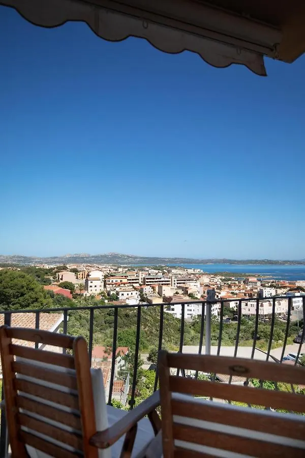 Homey Experience - Central Stay La Maddalena  Apartment La Maddalena (Sassari)